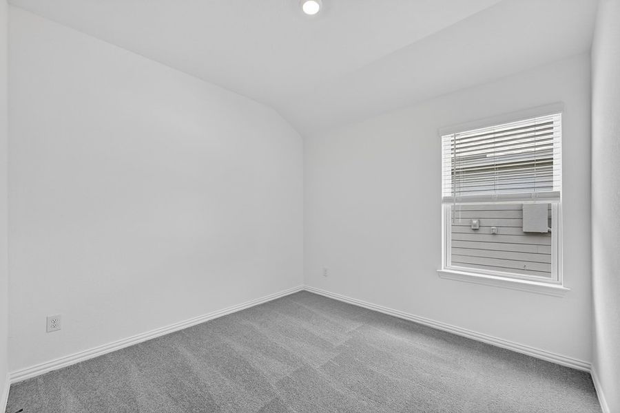 Spacious, unfurnished interior of a new home in River Ridge, Crandall (Image 26).