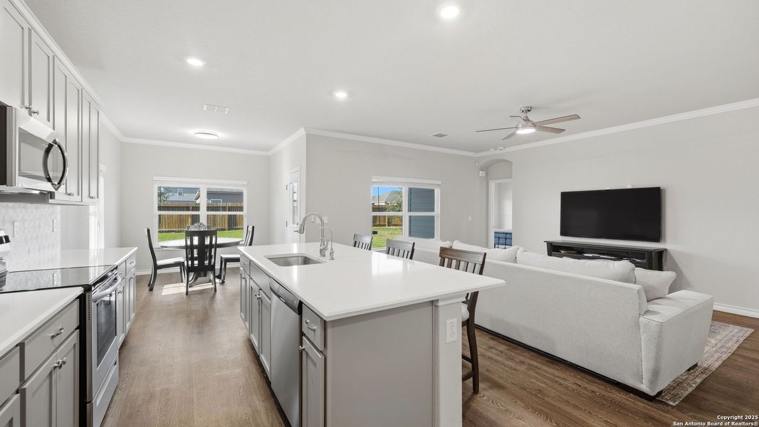 Furnished interior view inside a new home in Legend Pond, New Braunfels (Image 16). Furnished interior view inside a new home in Legend Pond, New Braunfels (Image 16).