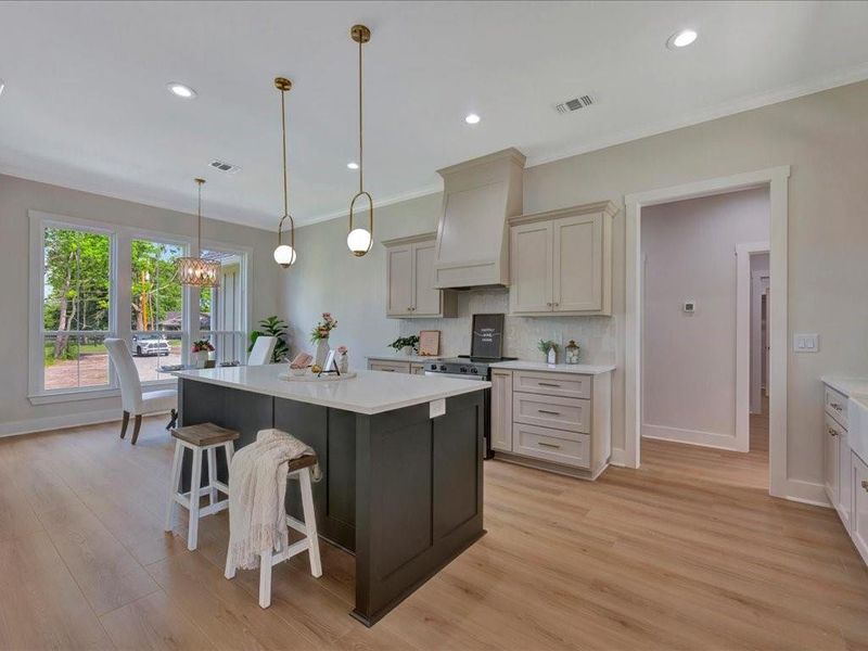 Furnished interior view inside a new home in , Lufkin (Image 11).
