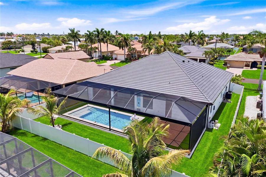 Community amenities in , Cape Coral (Image 43).