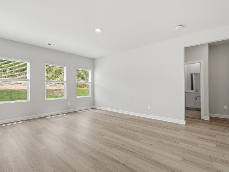 Spacious, unfurnished interior of a new home in Collier Ridge, Moore (Image 10). Spacious, unfurnished interior of a new home in Collier Ridge, Moore (Image 10).