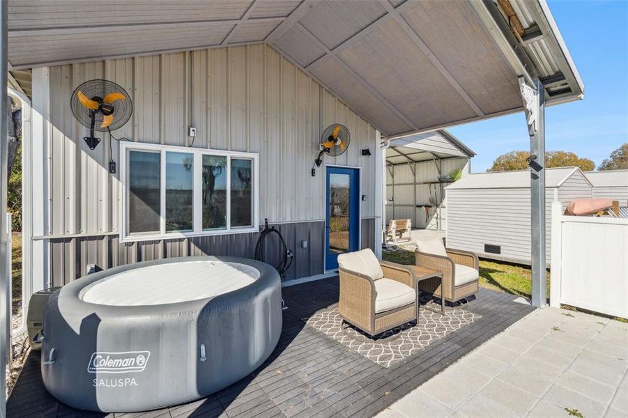 Exterior details and patio area of a home in , Lake Panasoffkee (Image 2). Exterior details and patio area of a home in , Lake Panasoffkee (Image 2).