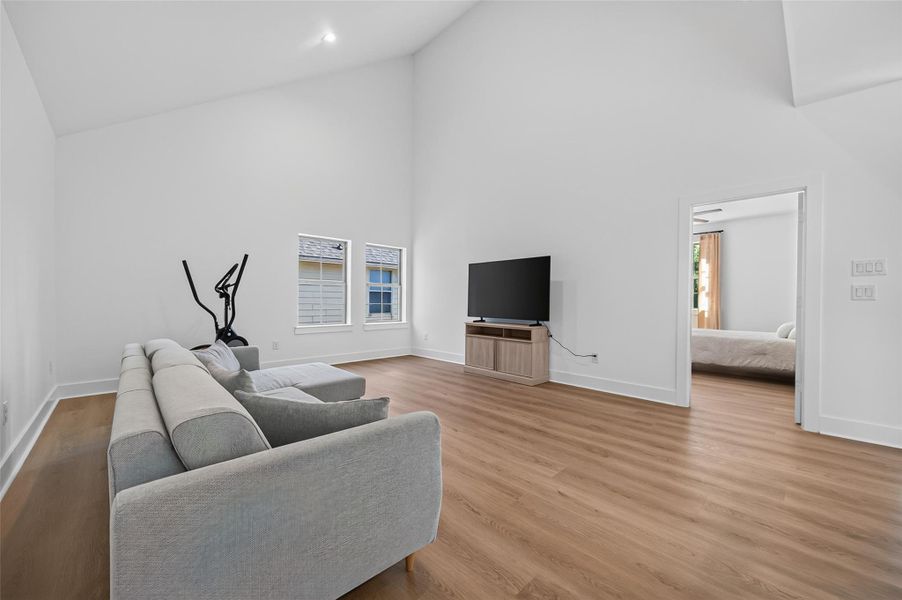 Furnished interior view inside a new home in , Conroe (Image 37).