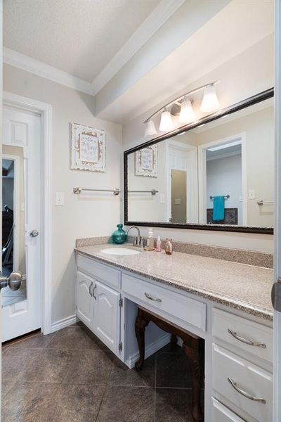 Furnished interior view inside a new home in , Paris (Image 13). Furnished interior view inside a new home in , Paris (Image 13).