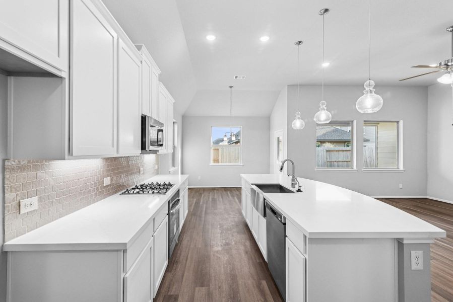 Lovely kitchen (*Photo not of actual home and used for illustration purposes only.) Lovely kitchen (*Photo not of actual home and used for illustration purposes only.)