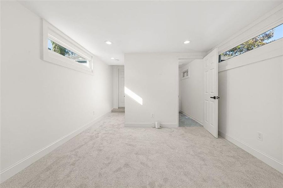 Spacious, unfurnished interior of a new home in , Atlanta (Image 25). Spacious, unfurnished interior of a new home in , Atlanta (Image 25).