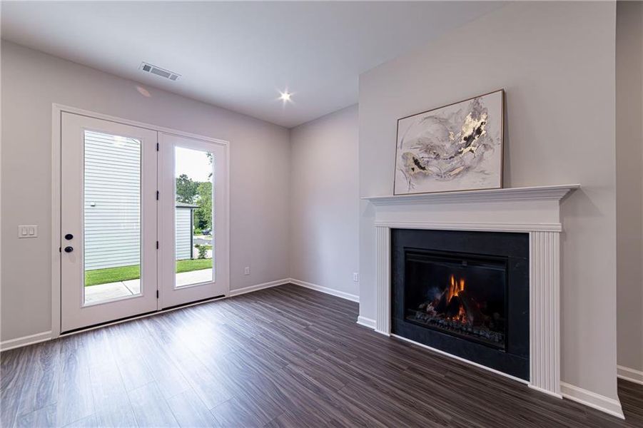 Spacious, unfurnished interior of a new home in Enclave at Edgewater, Canton (Image 18).
