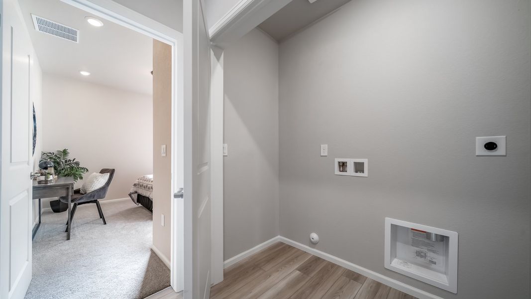 Spacious, unfurnished interior of a new home in The Reserve at Green Valley Ranch Aurora, Aurora (Image 20).