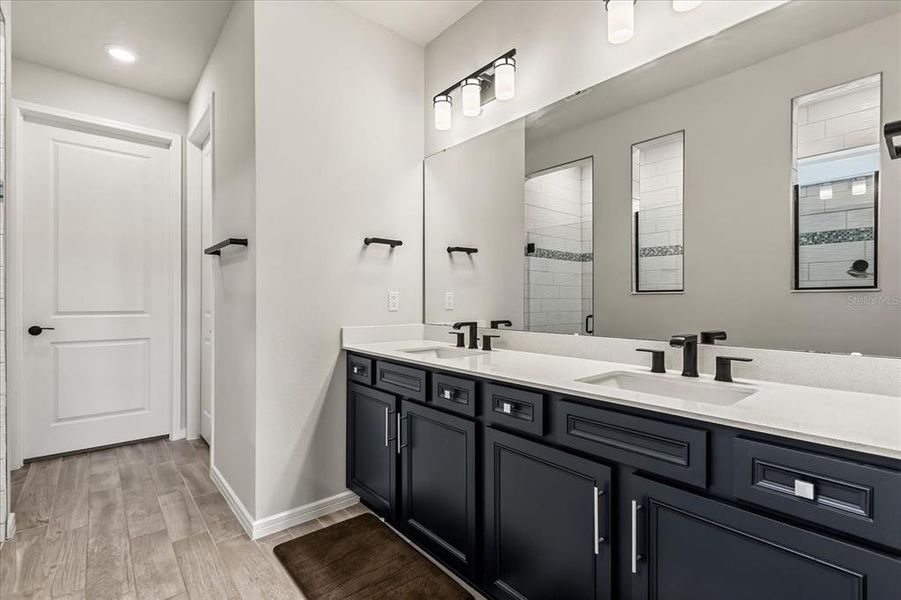 Furnished interior view inside a new home in , Clermont (Image 24). Furnished interior view inside a new home in , Clermont (Image 24).