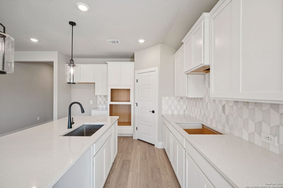 Furnished interior view inside a new home in Carmel Ranch, Schertz (Image 12). Furnished interior view inside a new home in Carmel Ranch, Schertz (Image 12).