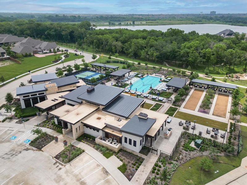 Community amenities in Elements at Viridian | Active Adult 55+, Arlington (Image 32).