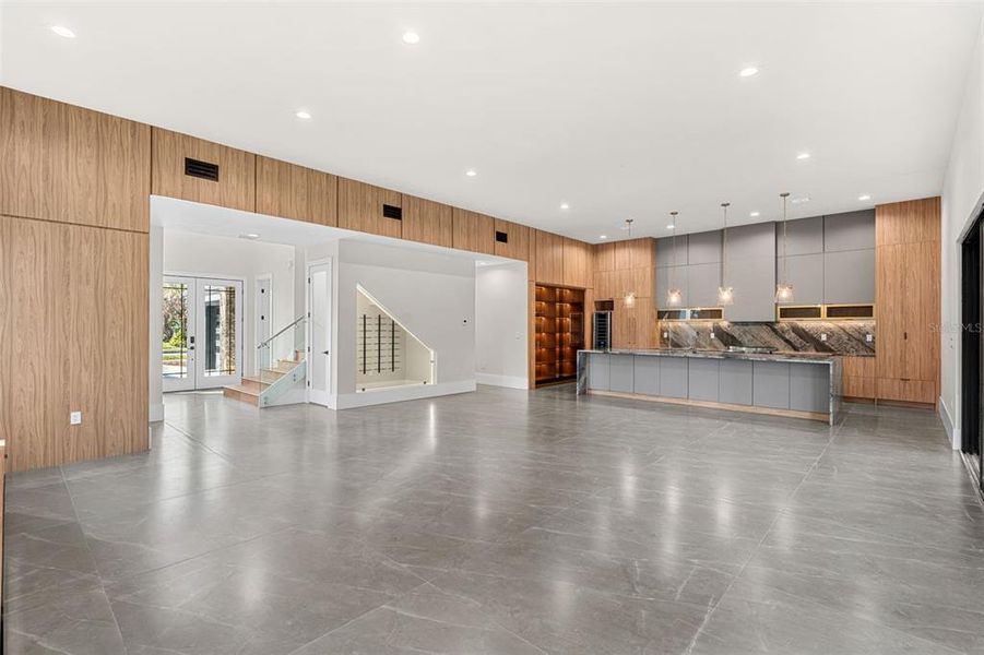 Spacious, unfurnished interior of a new home in , Winter Park (Image 48).