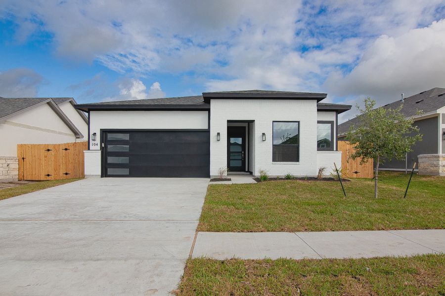 Representative exterior photo of a completed home built from the Salado by Steve Klein Custom Builder in TerraVista, Victoria, TX (Image 10).