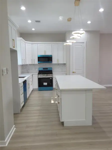 Furnished interior view inside a new home in , Houston (Image 5). Furnished interior view inside a new home in , Houston (Image 5).