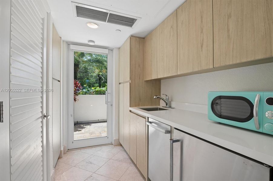 Furnished interior view inside a new home in , Miami Beach (Image 8).