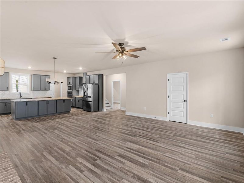 Spacious, unfurnished interior of a new home in , Mansfield (Image 44).