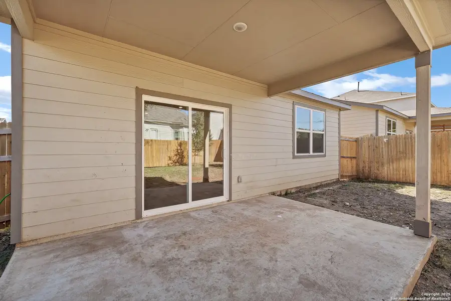 Exterior details and patio area of a home in Blue Ridge Ranch, San Antonio (Image 2).