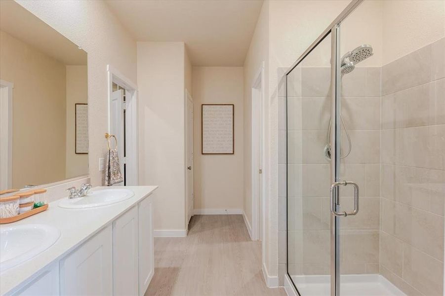 Furnished interior view inside a new home in Azle Grove, Azle (Image 20).