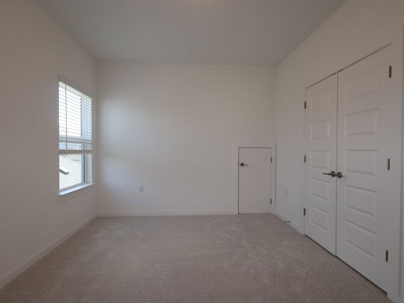 Spacious, unfurnished interior of a new home in Estancia West, Manchaca (Image 5). Spacious, unfurnished interior of a new home in Estancia West, Manchaca (Image 5).