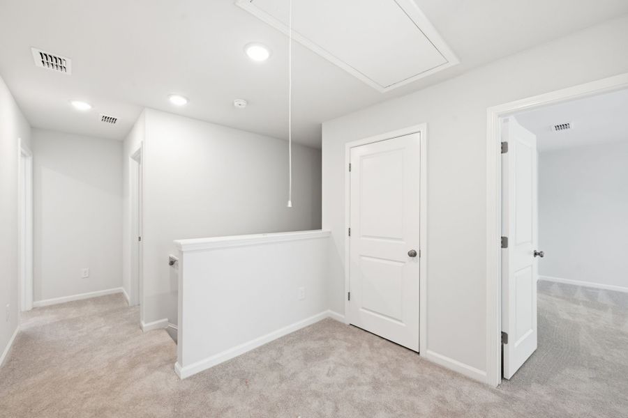 Spacious, unfurnished interior of a new home in Grand Arbor, Blythewood (Image 12).