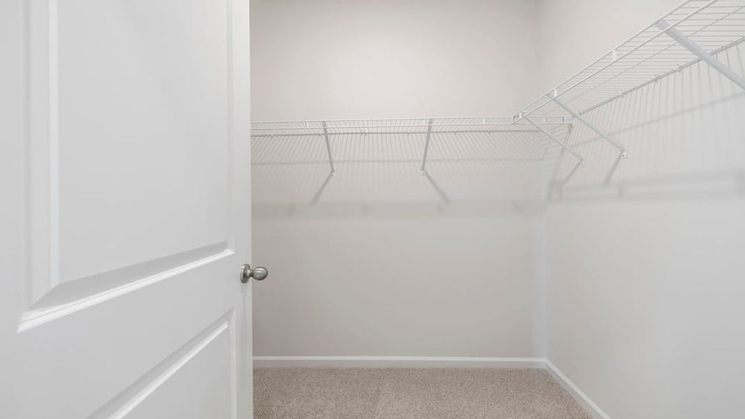 Spacious, unfurnished interior of a new home in Woodglen, Piedmont (Image 28).