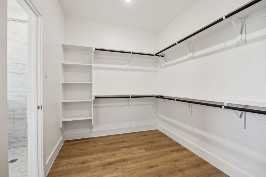 Spacious, unfurnished interior of a new home in Ellis Ranch Estates, Waxahachie (Image 27).