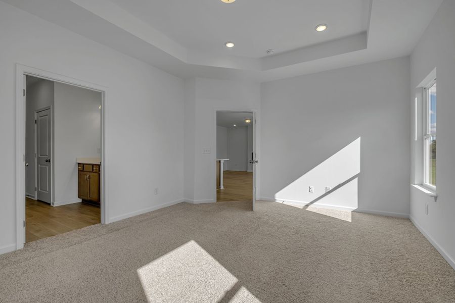 Spacious, unfurnished interior of a new home in Stratford Station, Lebanon (Image 20). Spacious, unfurnished interior of a new home in Stratford Station, Lebanon (Image 20).
