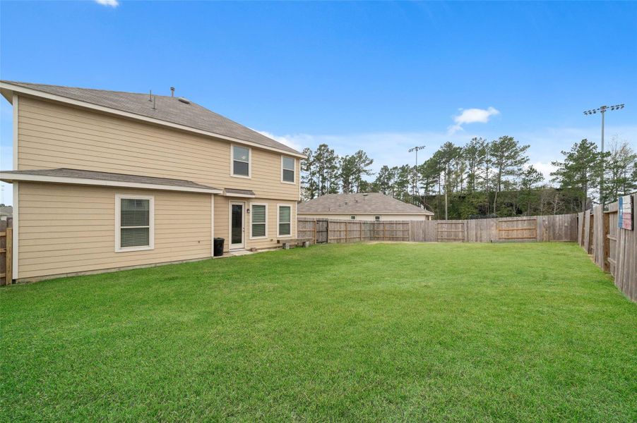Exterior details and patio area of a home in , Magnolia (Image 19).