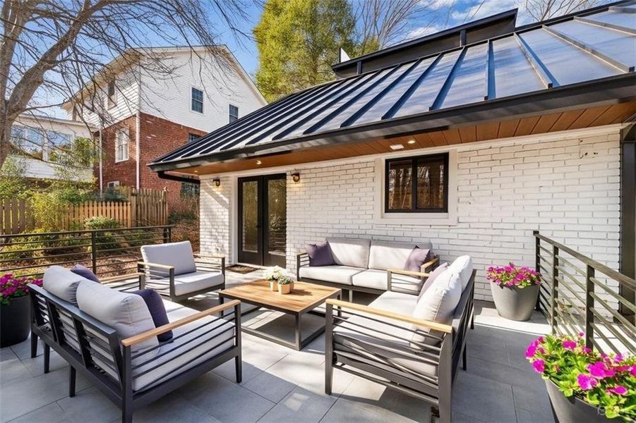 Exterior details and patio area of a home in , Brookhaven (Image 31).