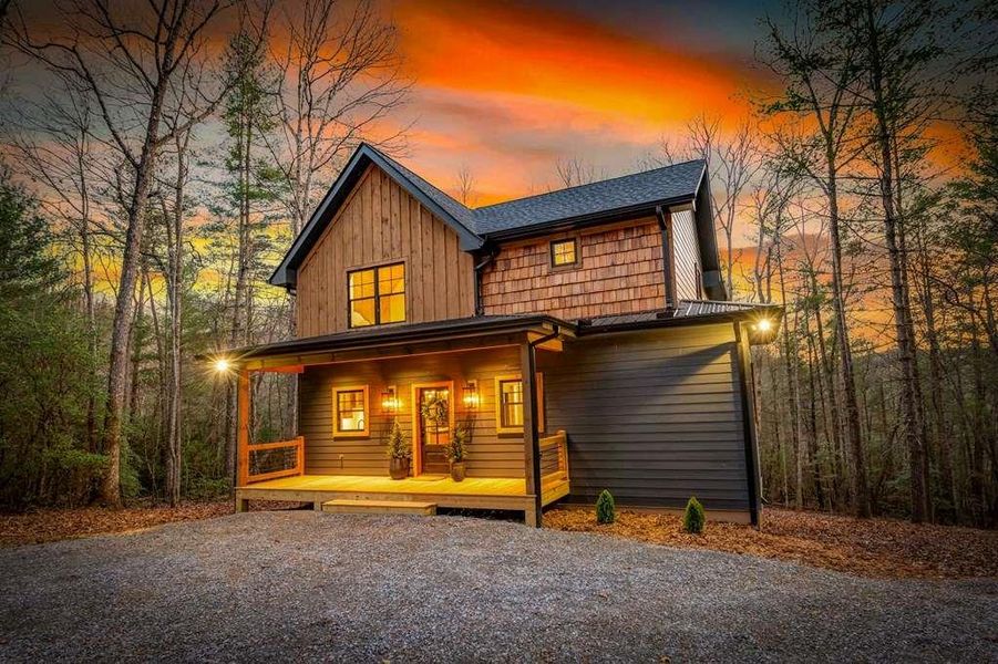 Exterior details and patio area of a home in , Blue Ridge (Image 31).