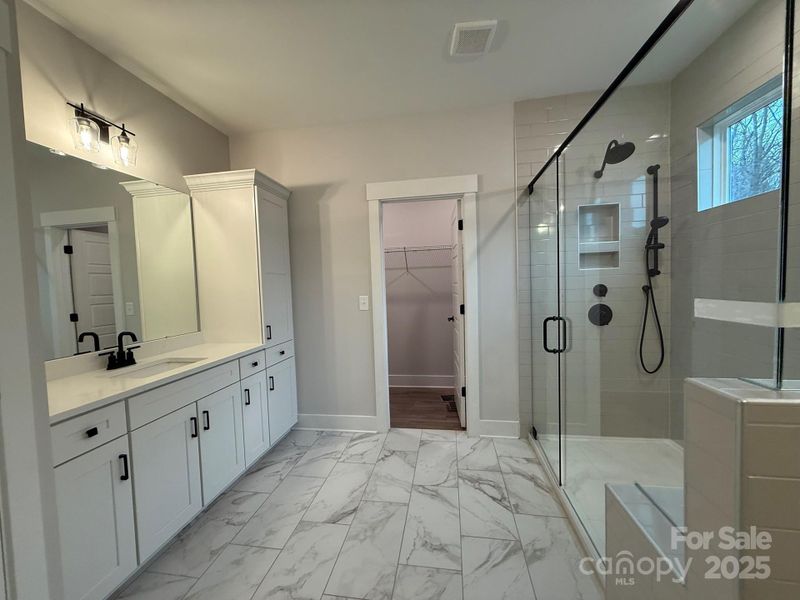 Furnished interior view inside a new home in Robinson Oaks, Gastonia (Image 9).