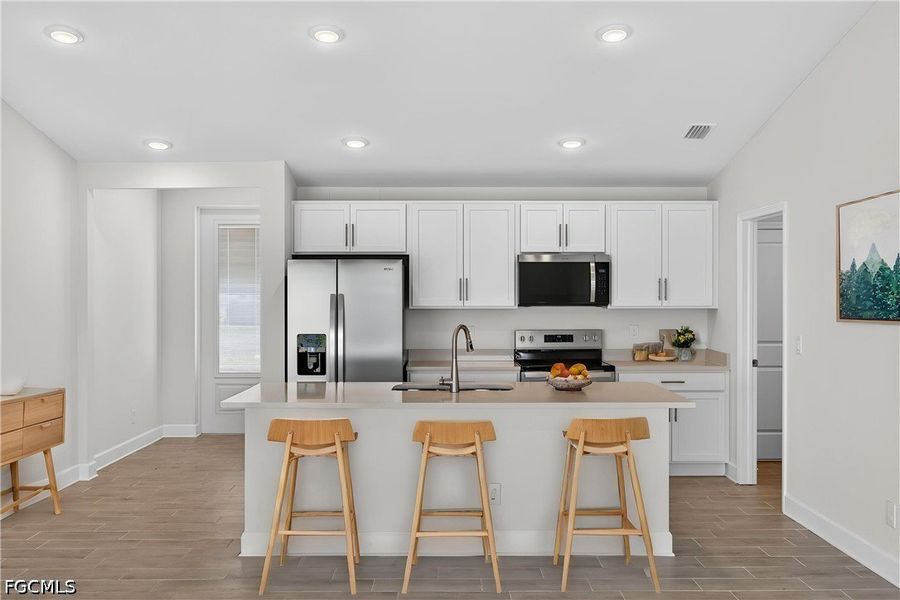 Furnished interior view inside a new home in Cape Coral, Cape Coral (Image 7).