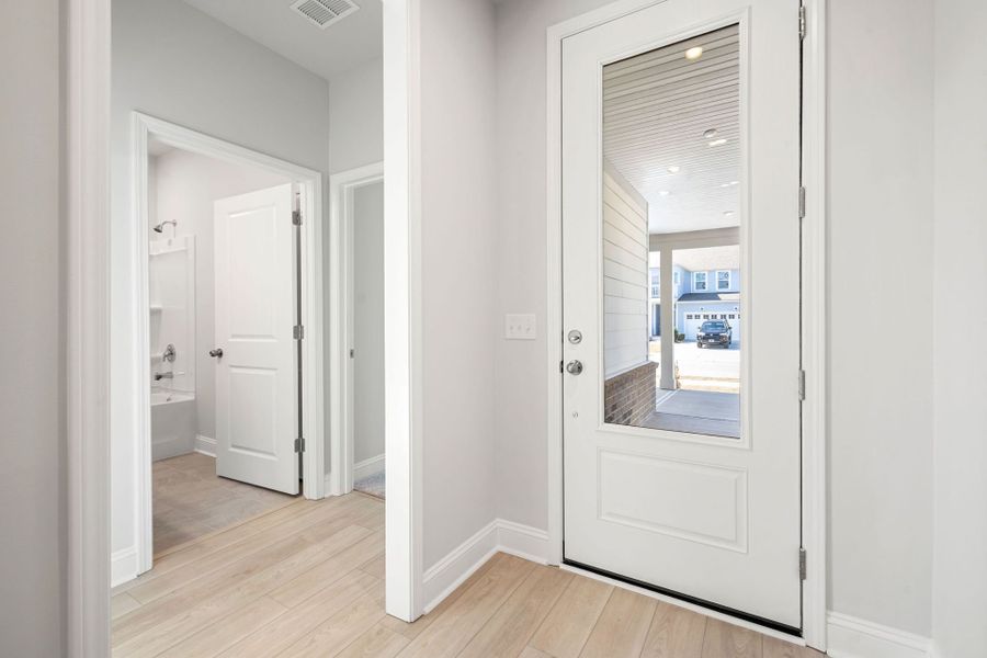 Spacious, unfurnished interior of a new home in Heartwood, Richmond Hill (Image 20).