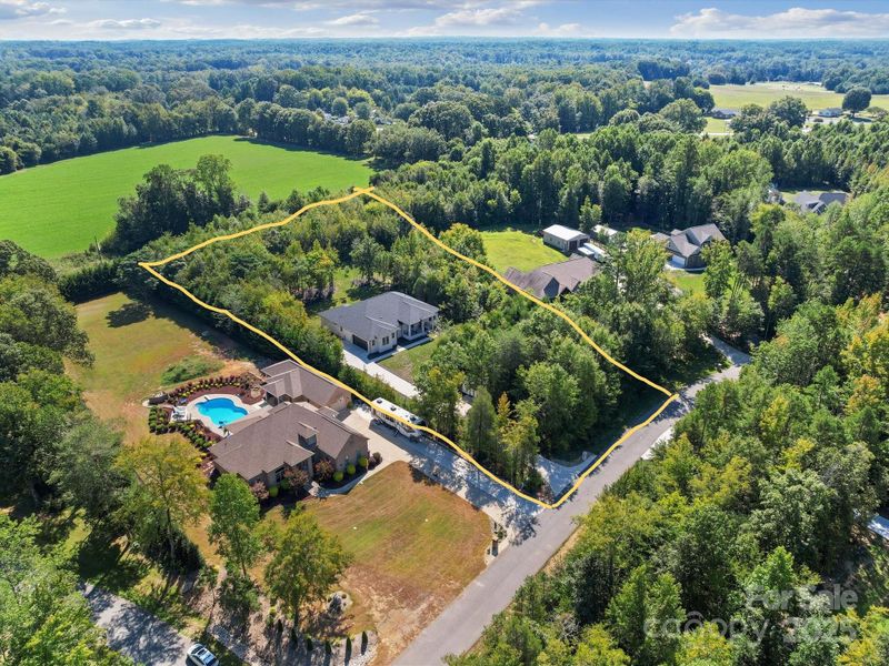 Image 34 of a home in . Image 34 of a home in .