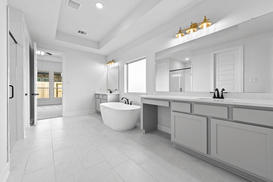 Representative image. Features, specifications, selections and colors may vary. Representative image. Features, specifications, selections and colors may vary.