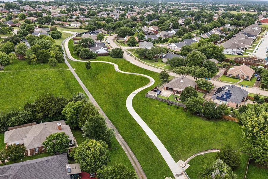 Image 37 of a home in Lake Shore Village.