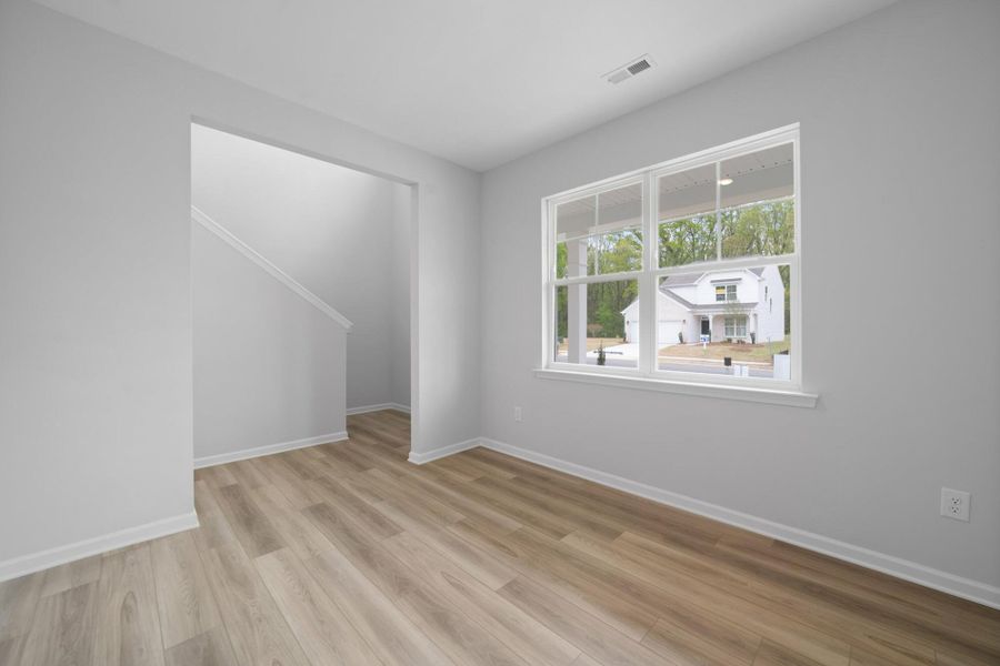 Spacious, unfurnished interior of a new home in Chandler Ridge, McLeansville (Image 14).