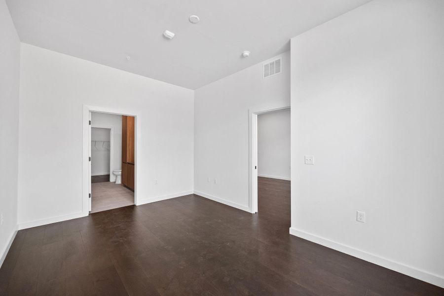 Spacious, unfurnished interior of a new home in One Oak, Austin (Image 16).