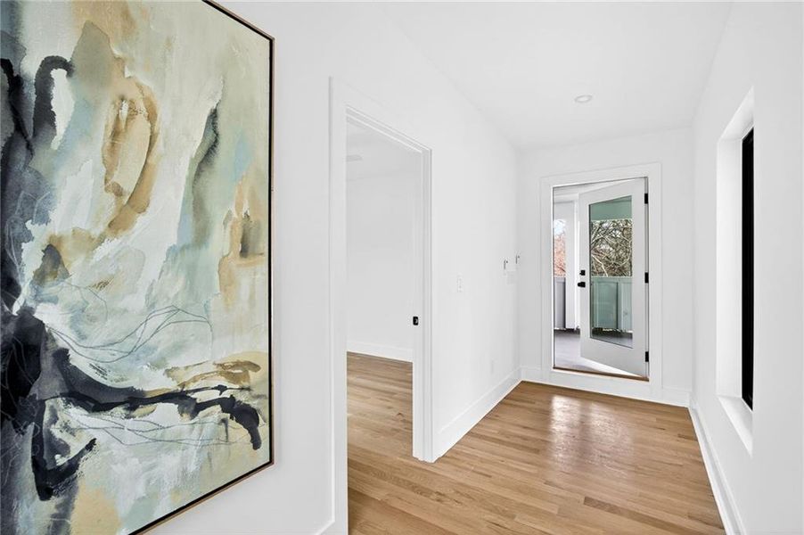 Spacious, unfurnished interior of a new home in , Atlanta (Image 41).