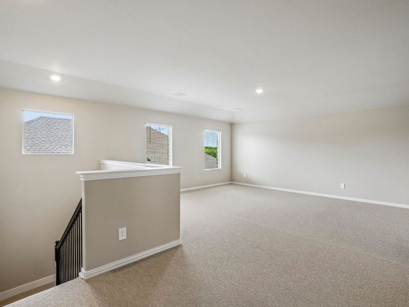 Spacious, unfurnished interior of a new home in Eastridge - Signature Series, McKinney (Image 15).