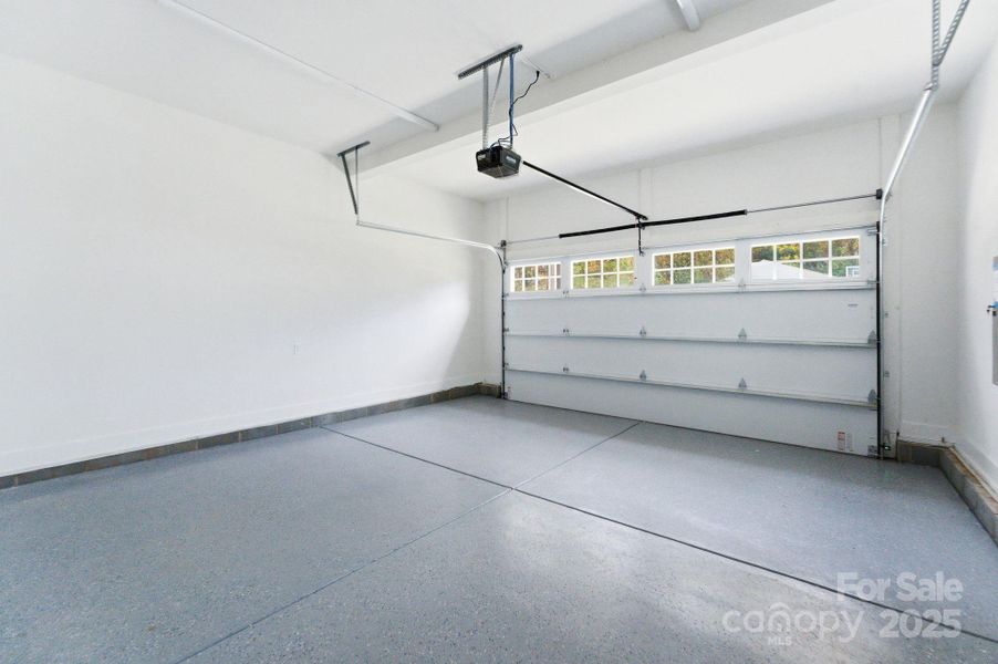 Spacious, unfurnished interior of a new home in , Charlotte (Image 20).