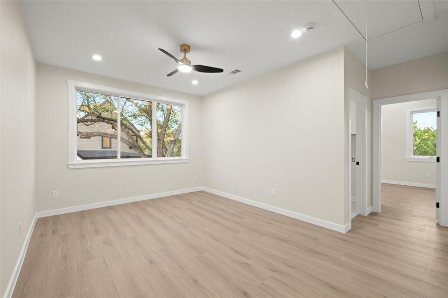 Bedroom 5/Office/Playroom