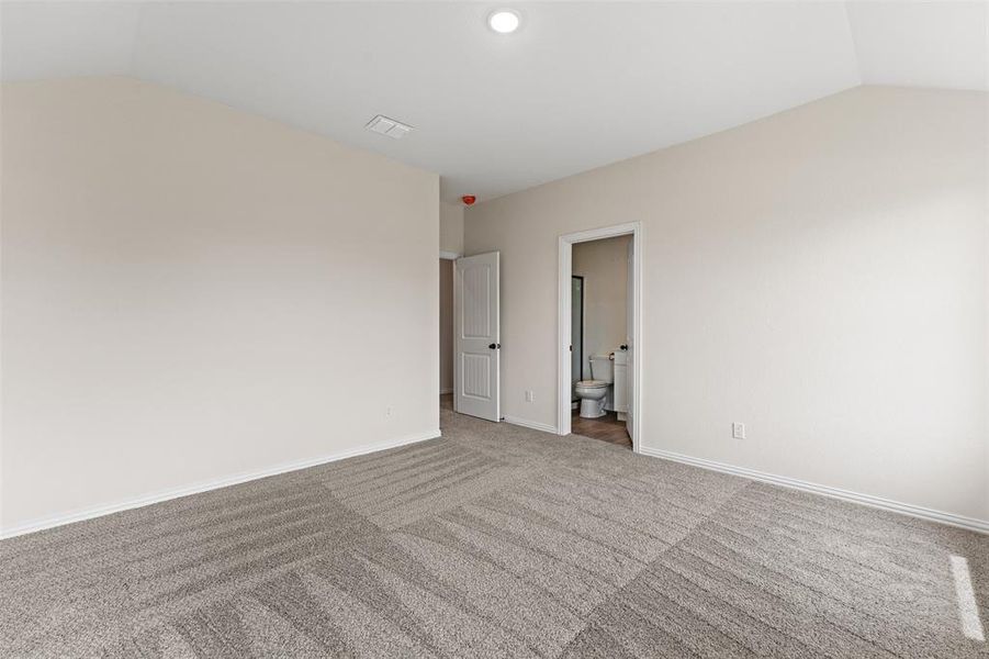 Spacious, unfurnished interior of a new home in , Waco (Image 22). Spacious, unfurnished interior of a new home in , Waco (Image 22).