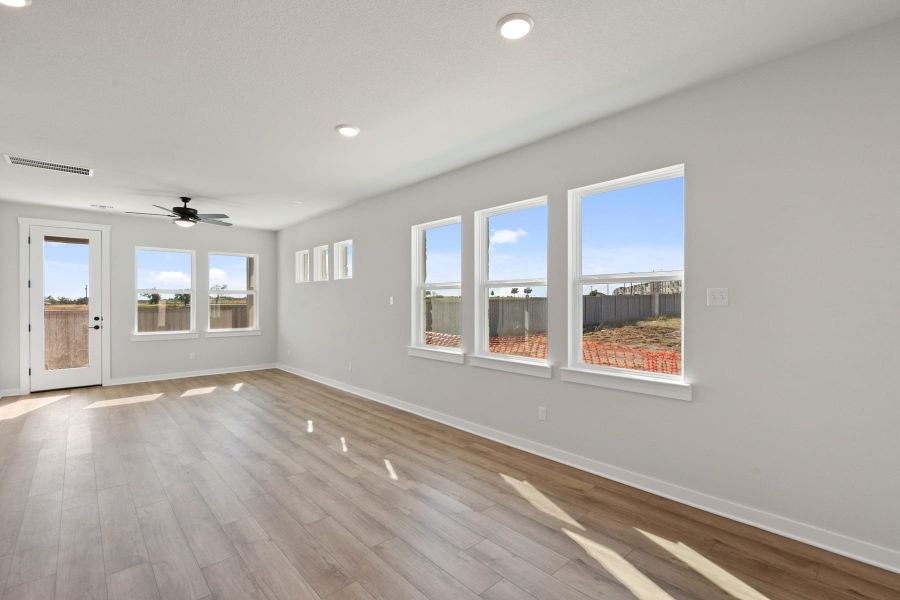Spacious, unfurnished interior of a new home in Park Central, Georgetown (Image 26).