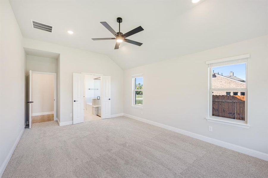 Spacious, unfurnished interior of a new home in Eagle Glen 60, Alvarado (Image 33).