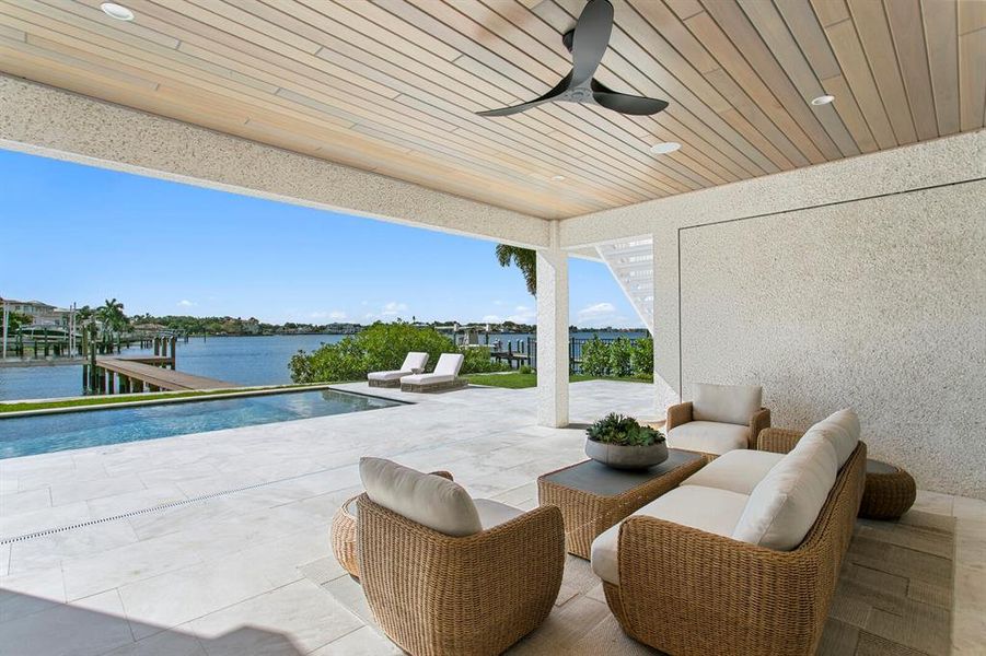 Exterior details and patio area of a home in , Tampa (Image 33).