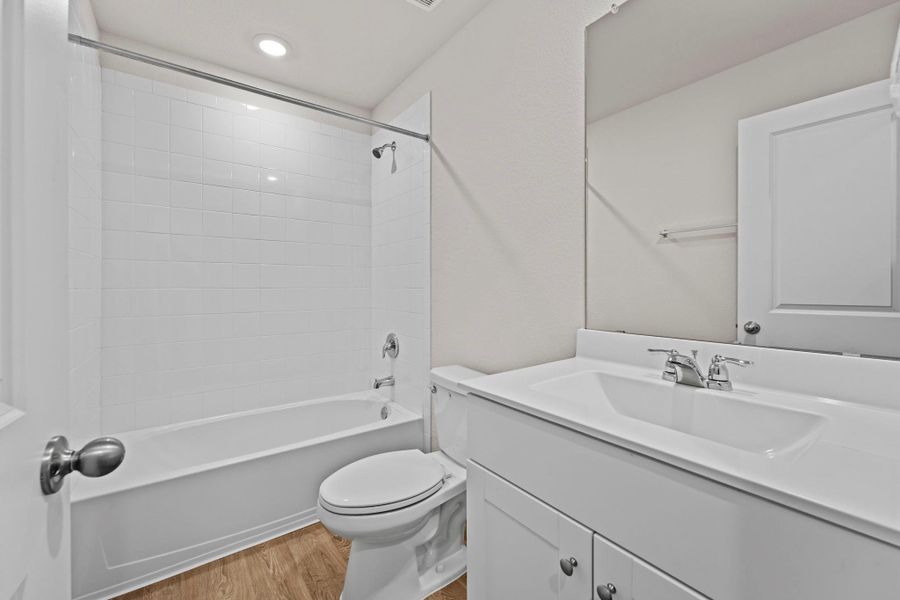 Furnished interior view inside a new home in Ladera, Luling (Image 7). Furnished interior view inside a new home in Ladera, Luling (Image 7).