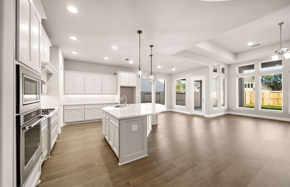 Representative furnished interior of a home built from the 3070 by Ravenna Homes in The Highlands 55′, Porter (Image 10).
