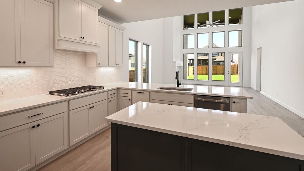 Furnished interior view inside a new home in 6 Creeks 50', Kyle (Image 10).