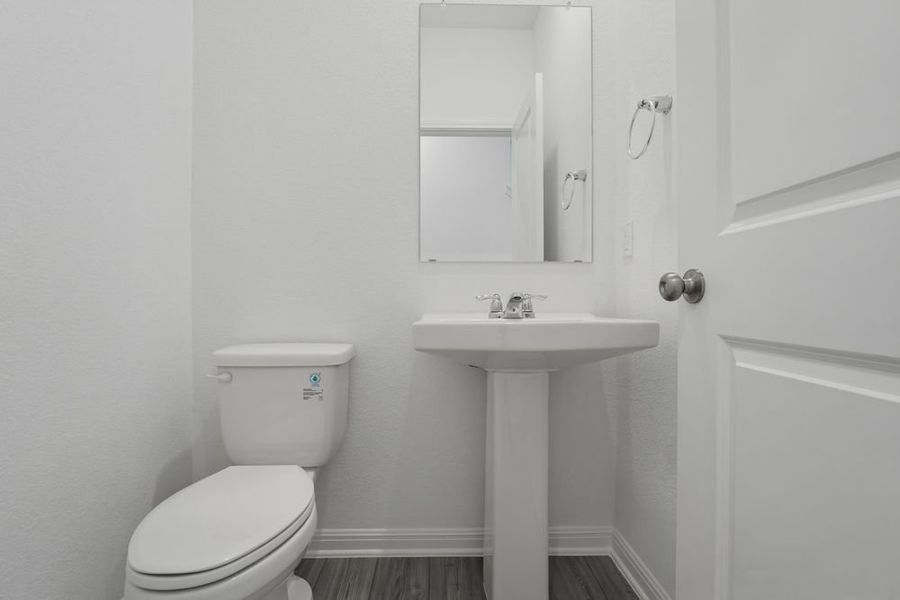 Furnished interior view inside a new home in Longview, Del Valle (Image 9).